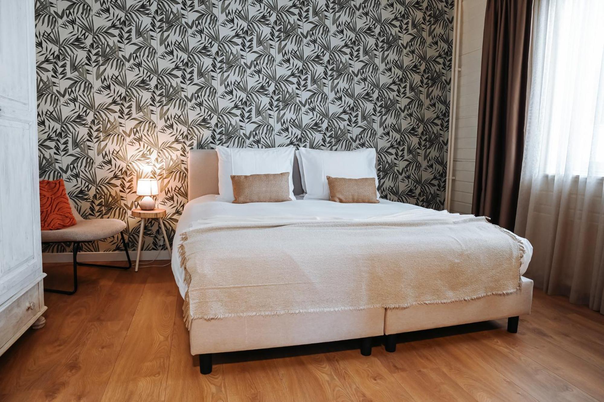 High Street Apartments Zandvoort Room photo